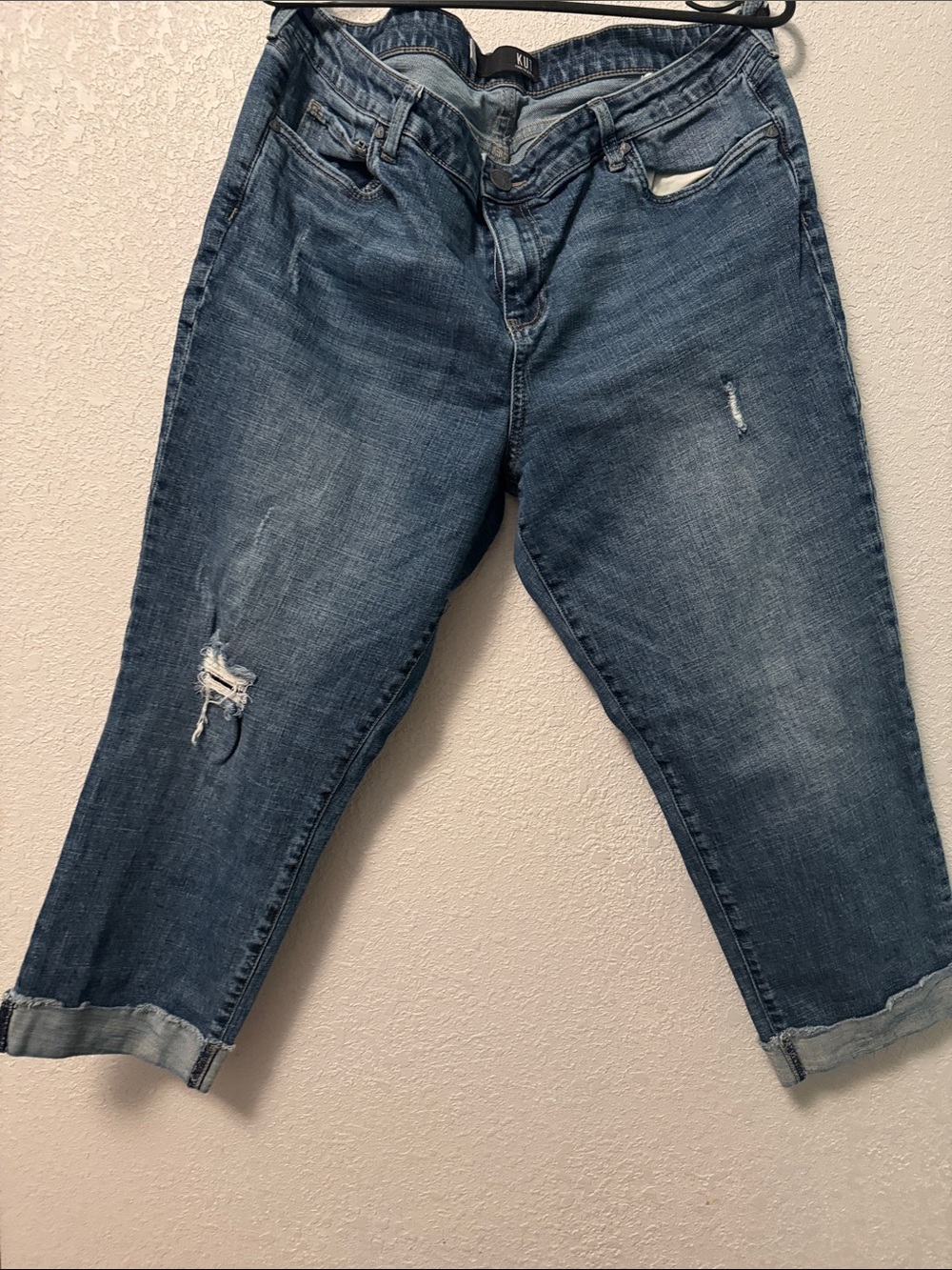 Kut from the Kloth Dark Blue Distressed Cropped Jeans